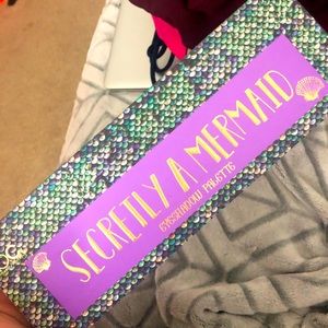 Secretly A Mermaid Eyeshadow Palette